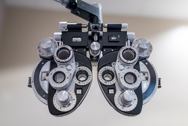Zoom sur les différents matériels utiles à un ophtalmologue